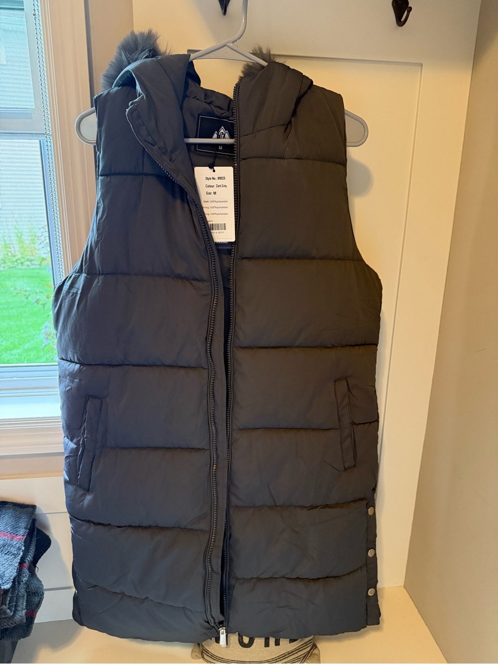 Sleeveless Hooded Quilted Vest - Dark Grey